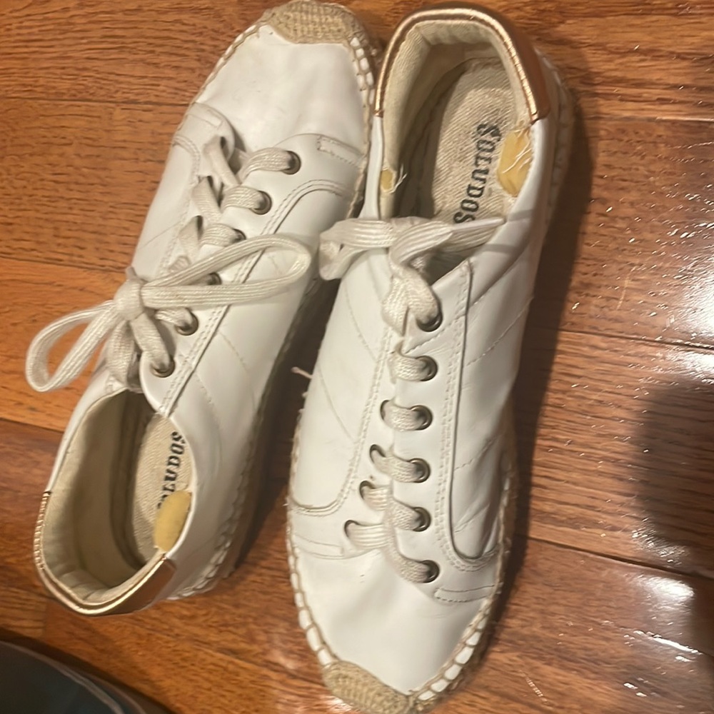 Soludos sneaker size 8